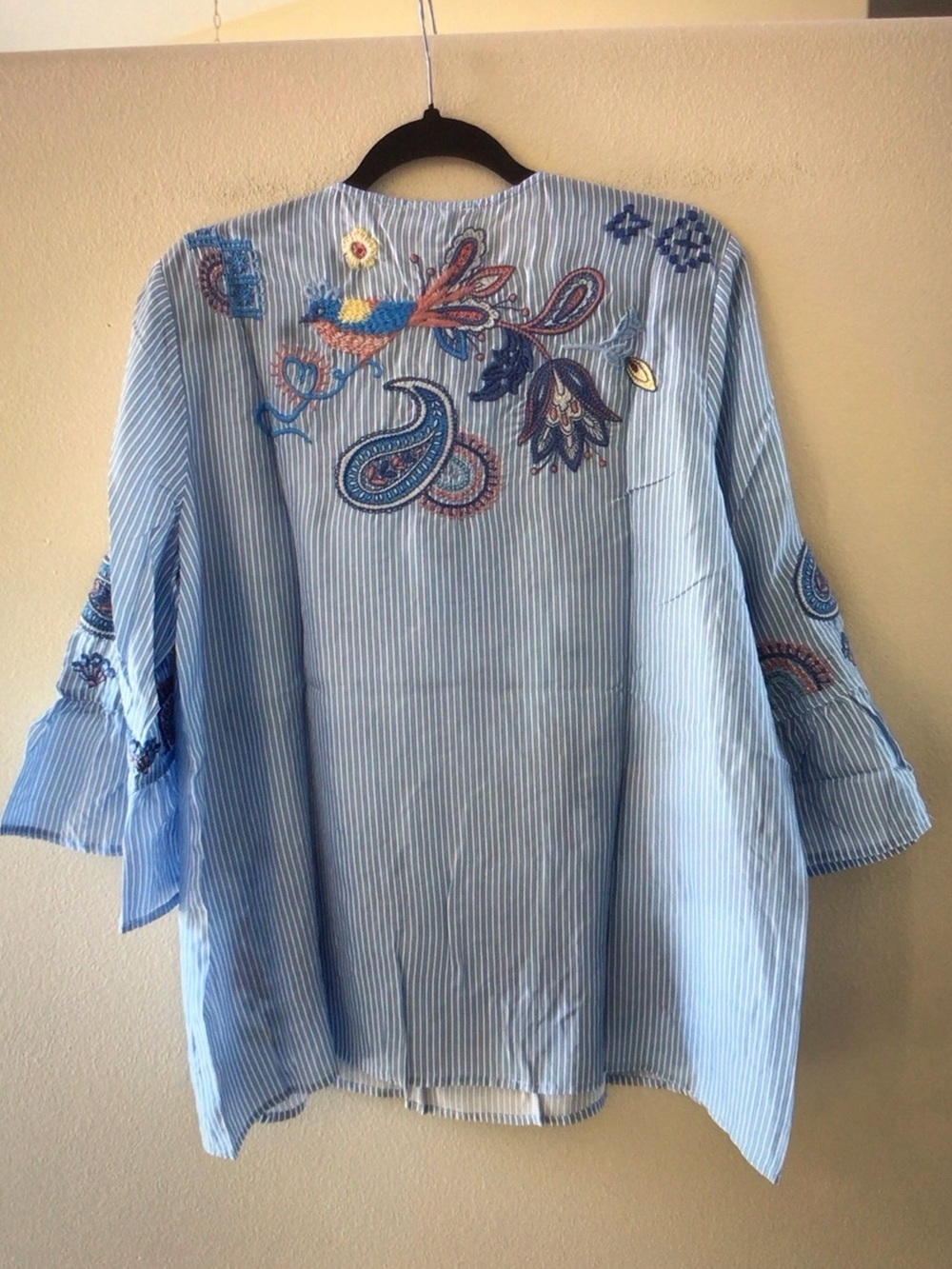 Johnny Was Light Blue Striped Embroidered Paisley V-Neck Tunic - Picture 6 of 8